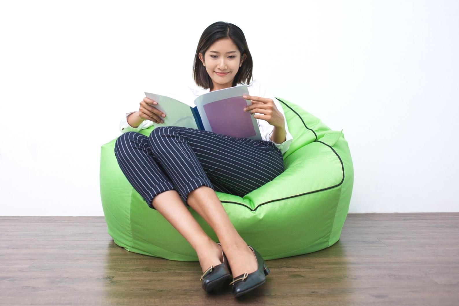 Professional analyzing dynamic financial charts and rolling budget forecasts